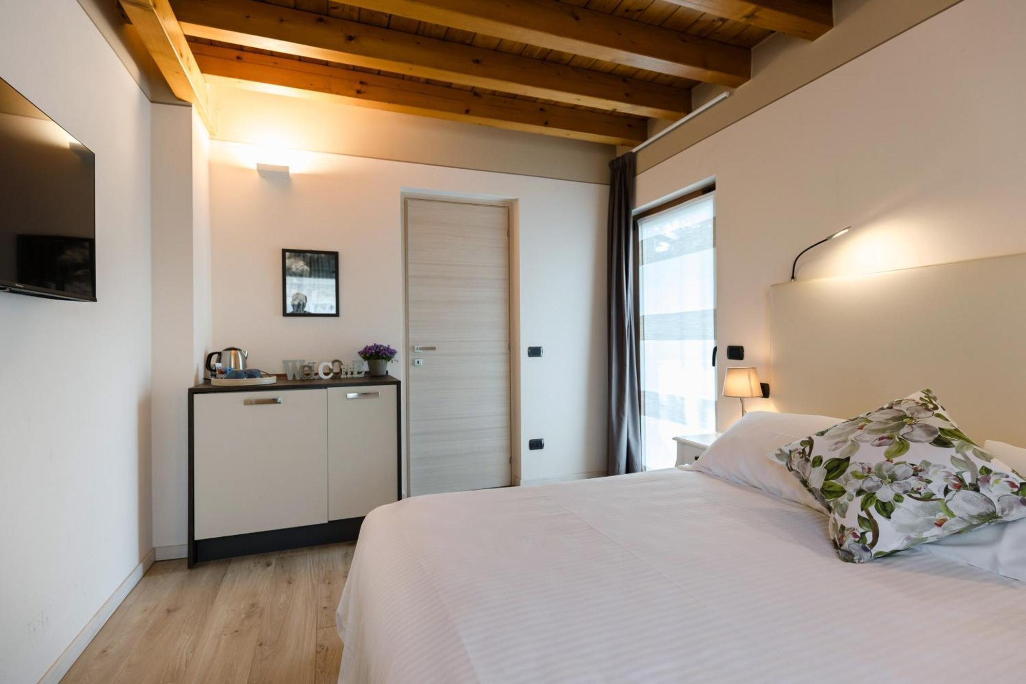 Bed and Breakfast Charming Sirmione Exteriér fotografie