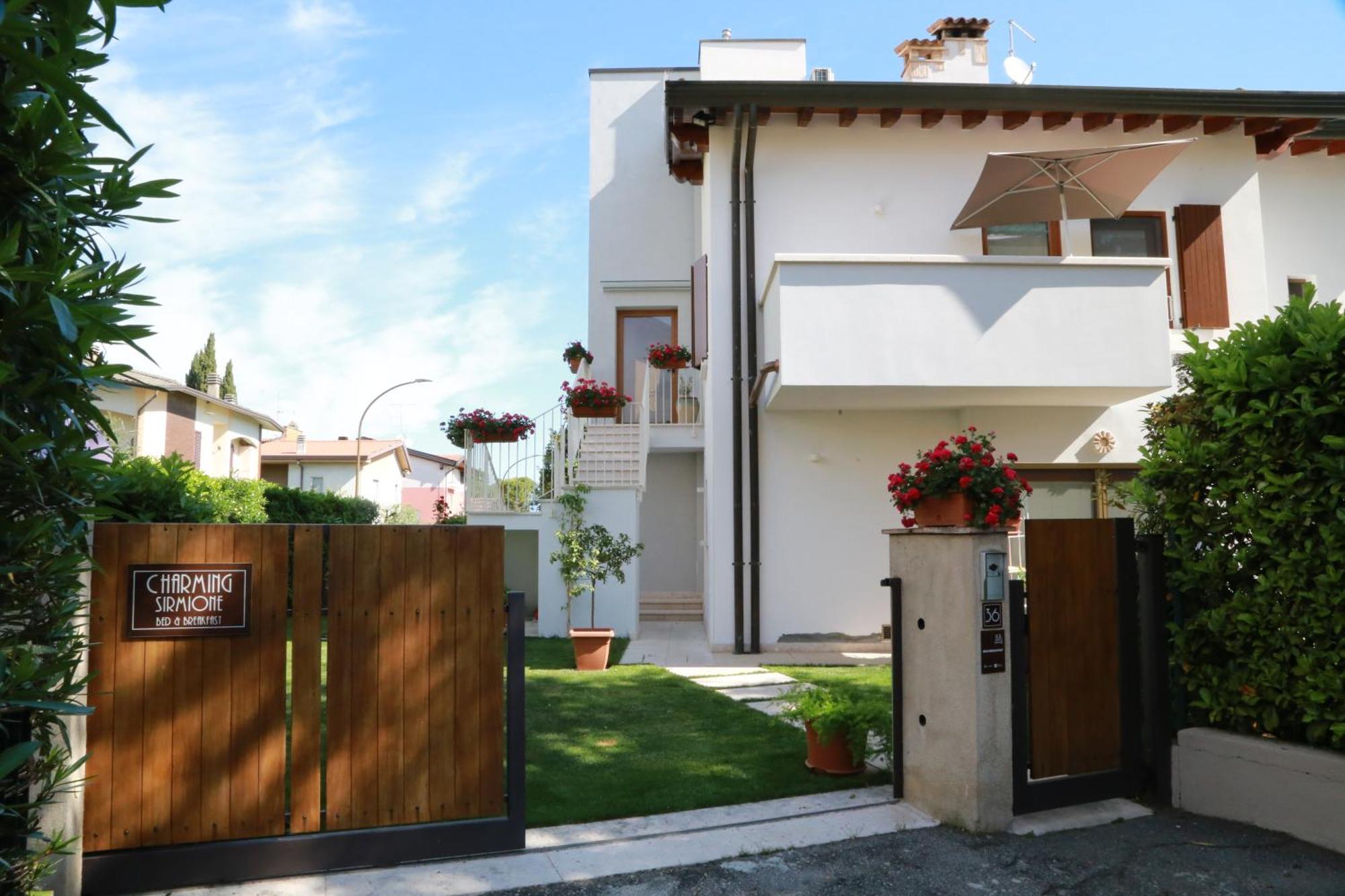 Bed and Breakfast Charming Sirmione Exteriér fotografie